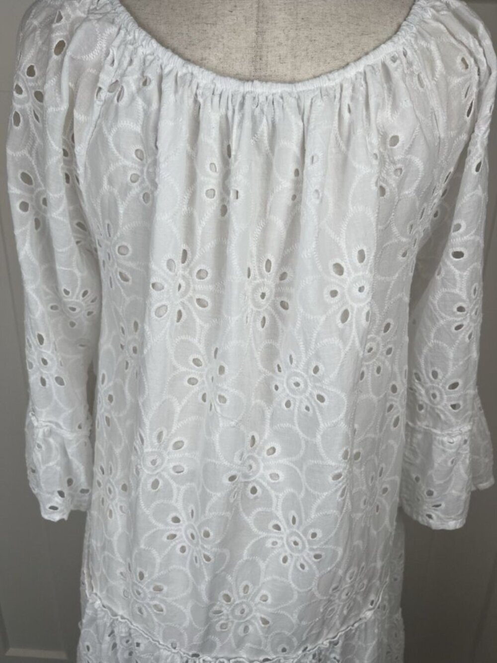 Valentina Naldi Italy White Eyelet Dress Tiered Bell Sleeve Cotton Medium - Picture 9 of 13
